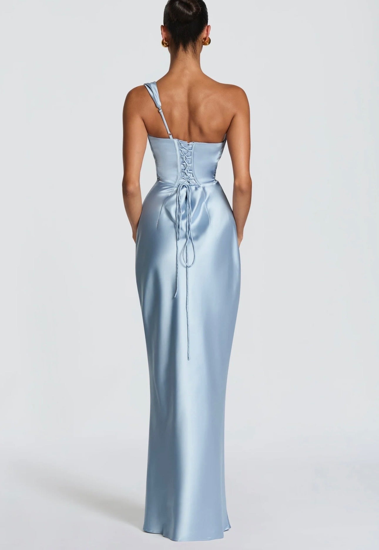 Elsa™ | Vestido Largo Monohombro en Satén con Drapeado