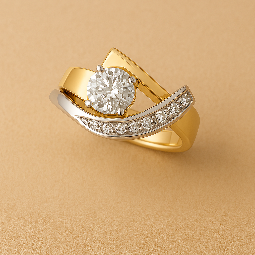 Deslumbrante Anillo Vintage Irregular en Oro y Plata con Circonia