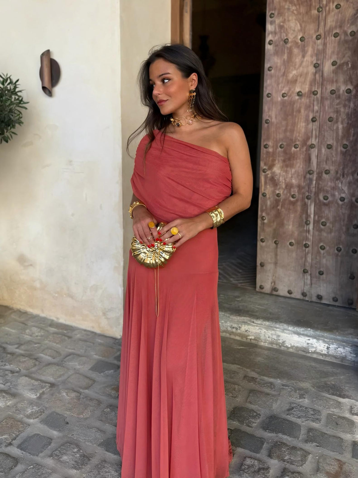 Vestido Largo Toledo de Gasa con Hombro Descubierto