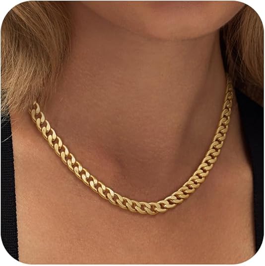 Collar de oro minimalista, elegante y atemporal