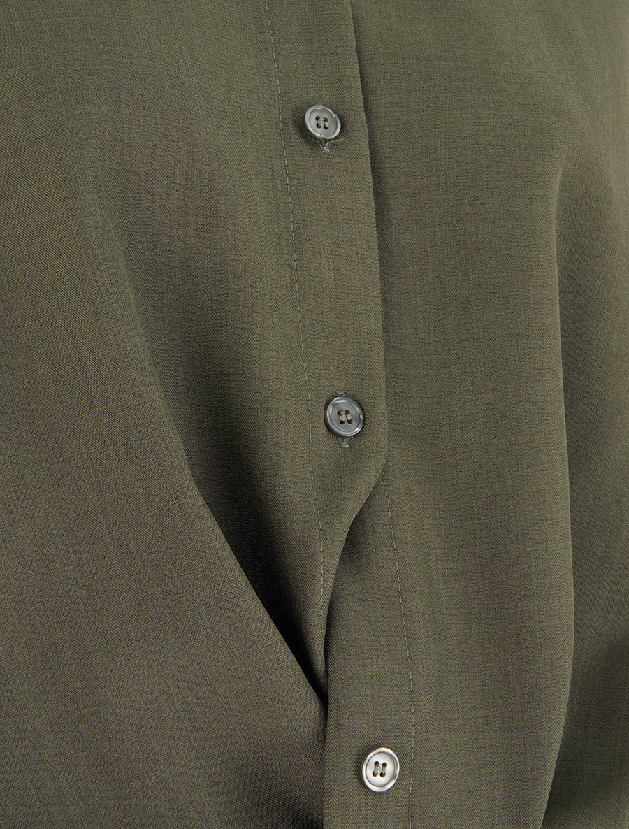 Camisa Oliva Elegance  Sofisticación y estilo atemporal