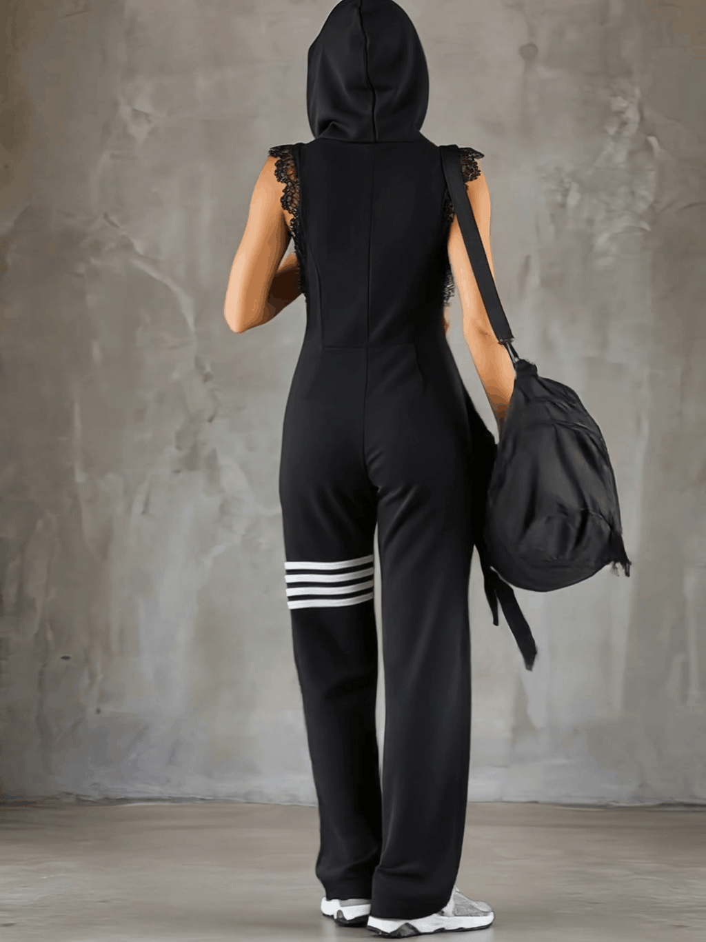 Daniela | Mono deportivo retro con capucha y rayas – estilo vintage, cómodo y versátil