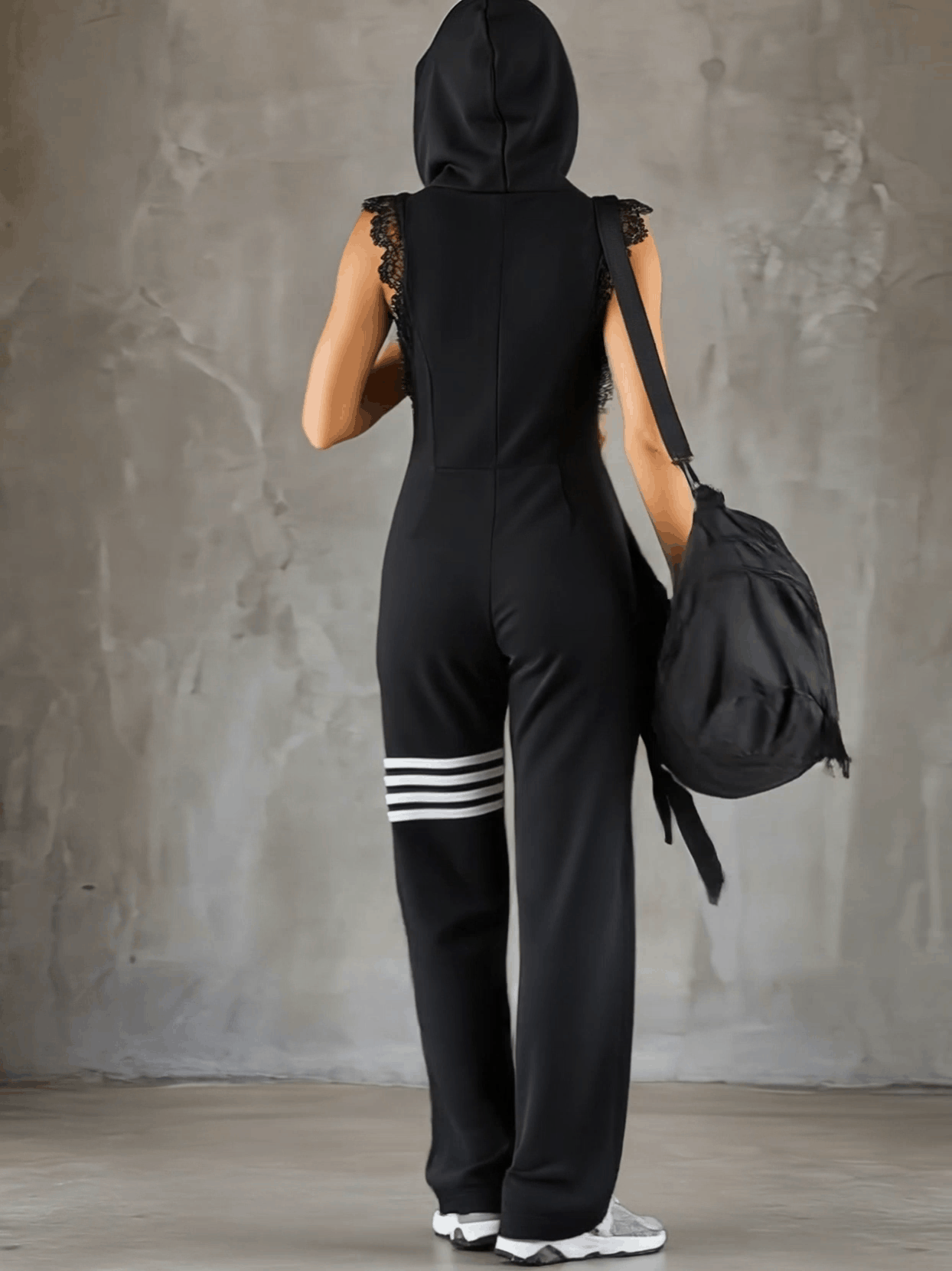 Daniela | Mono deportivo retro con capucha y rayas – estilo vintage, cómodo y versátil