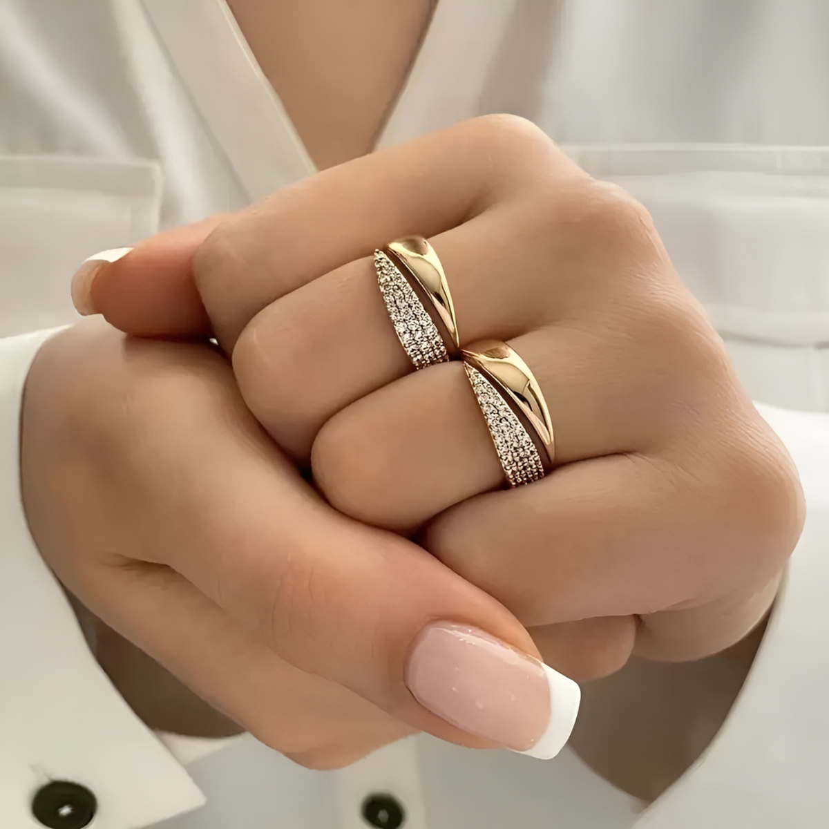 Julia™ - Anillo Elegante y Sofisticado Haven