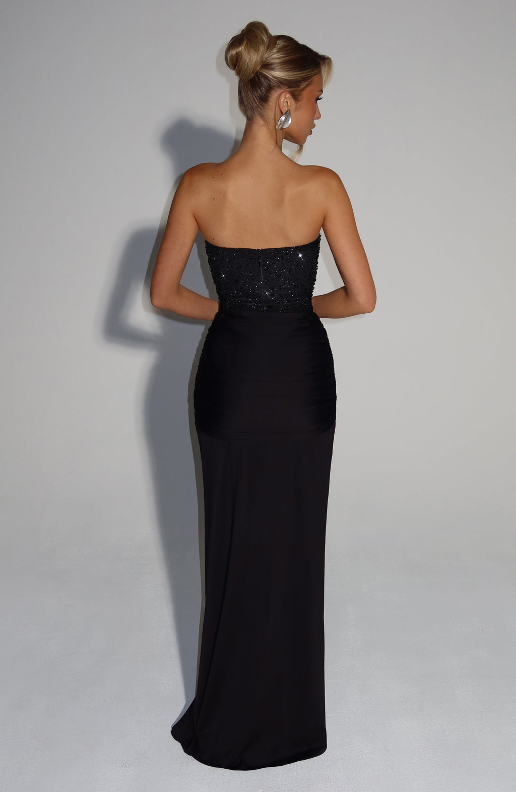 Siara | Vestido Maxi de Noche con Corpiño de Cristales