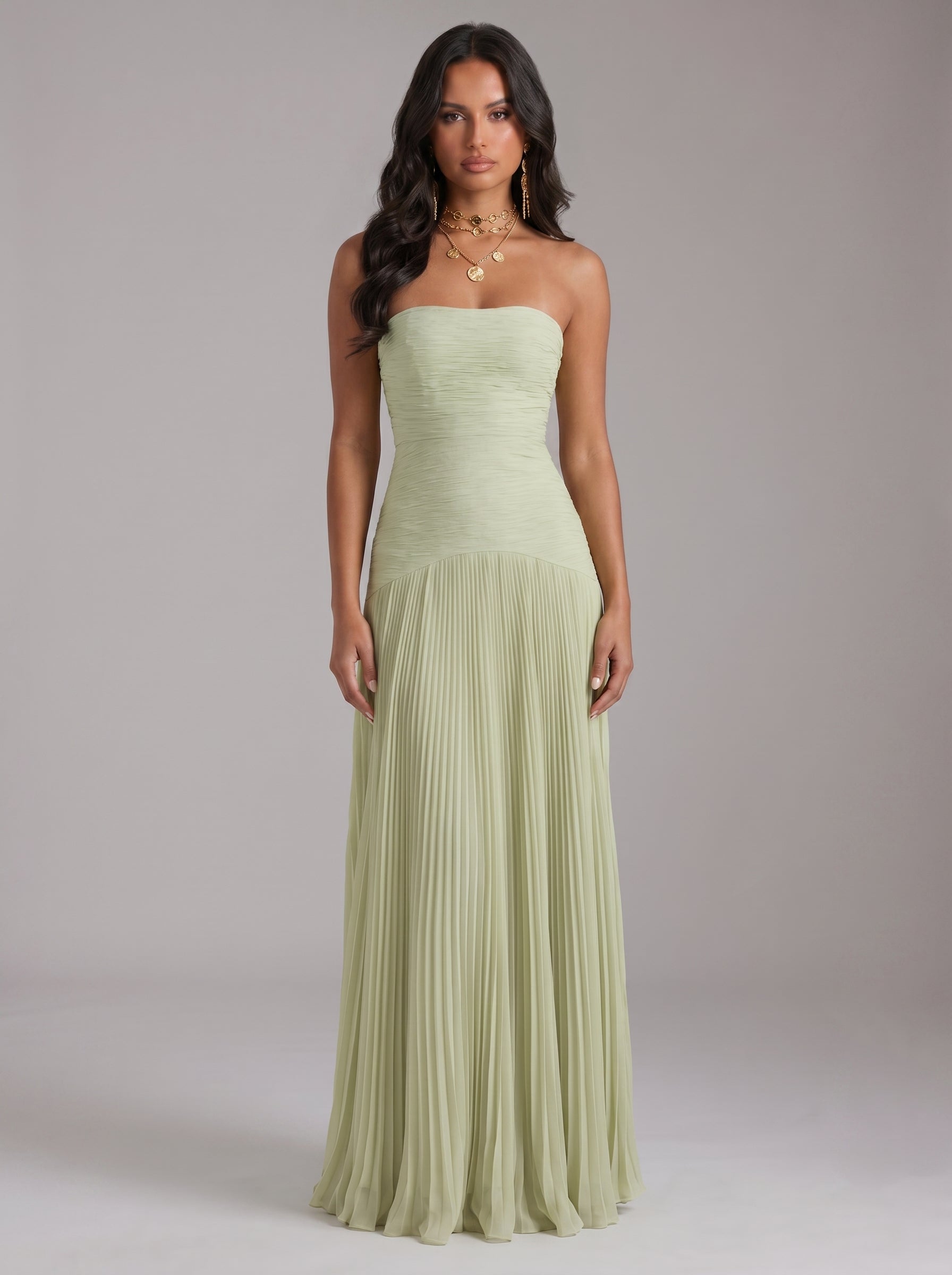 Almudena | Vestido  Elegancia Sofisticada que Estiliza con Delicadeza