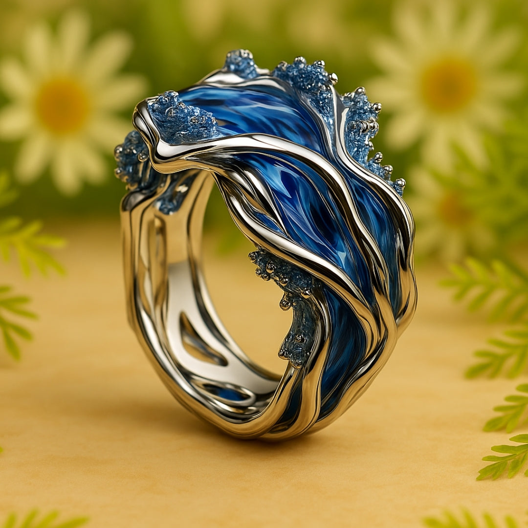 Anillo dorado vintage con diseño de olas del mar
