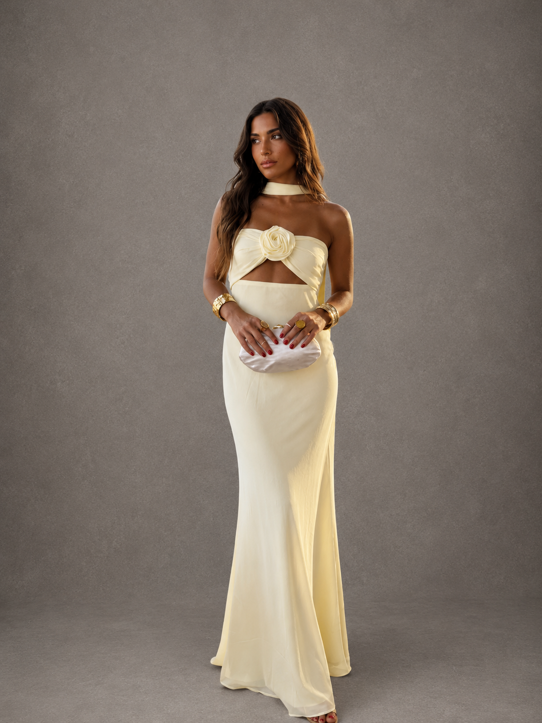 Katalina - Vestido amarillo pastel con flor
