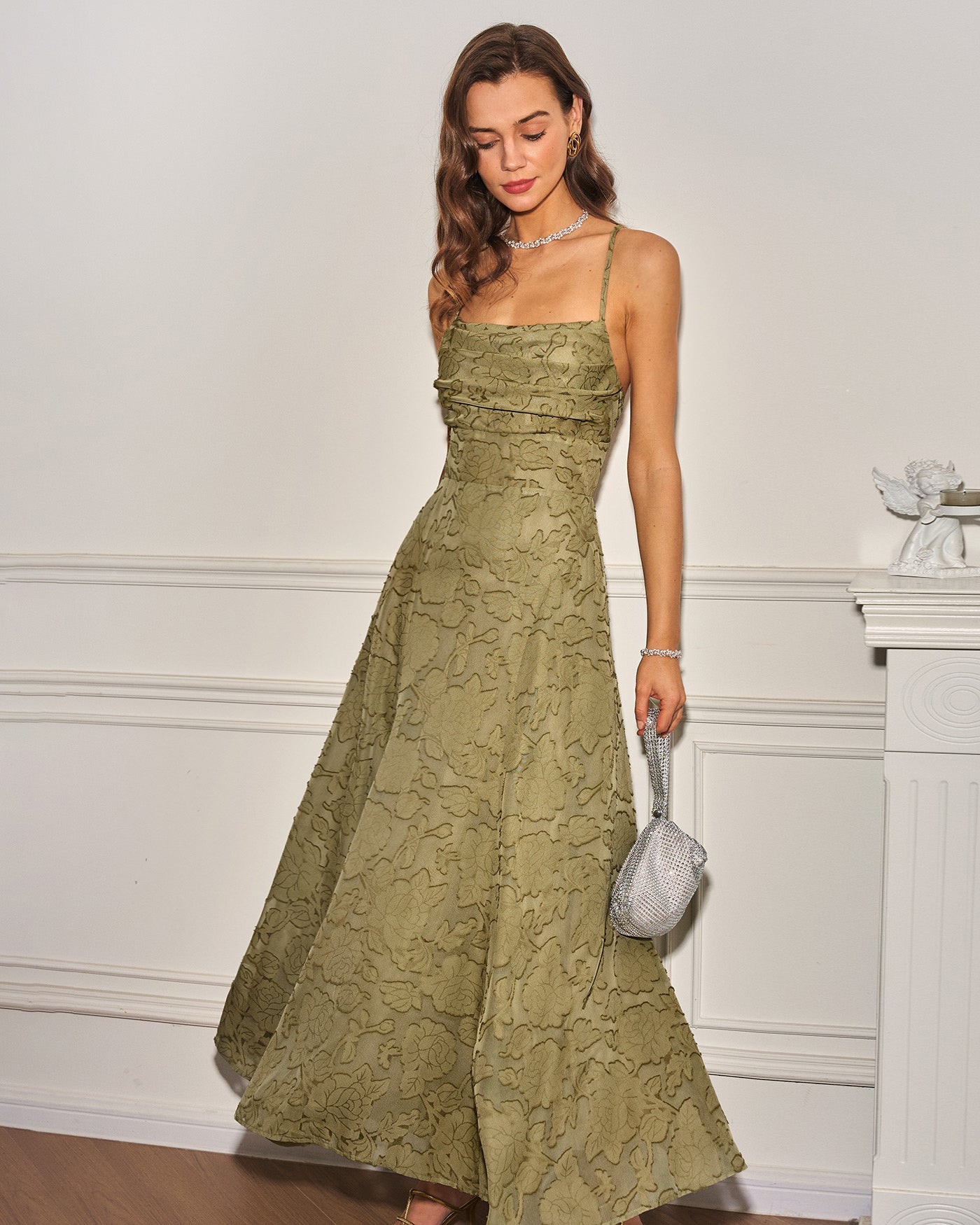 Vera™ | Vestido Maxi Jacquard con Tirantes Cruzados en Verde Salvia
